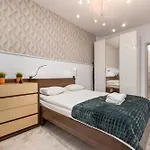 Kolska 11 By Homeprime Varsovia